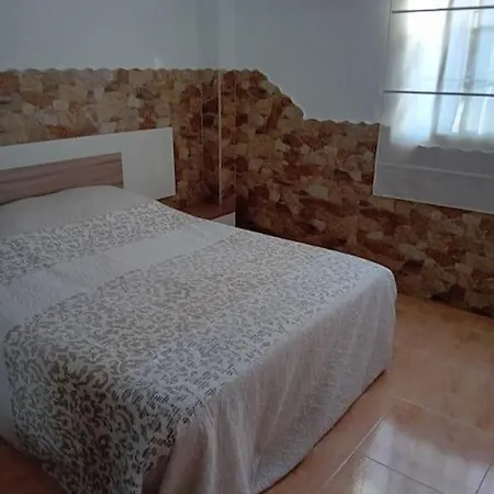 Casa De Verano Con Piscina * Montroy
